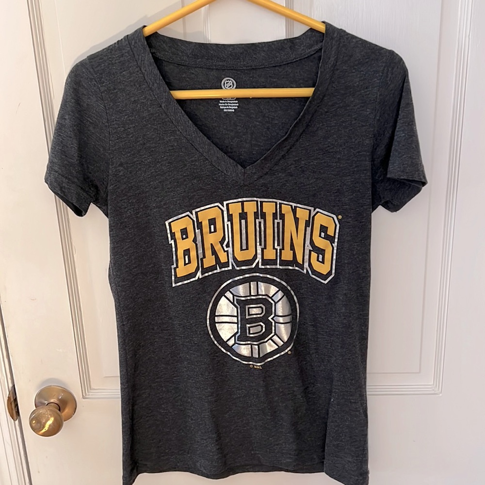 Womens Boston Bruins NHL tshirt